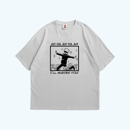 صورة تيشيرت ابيض عليه تصميم غوجو ساتورو من أنمي جوجوتسو كايسن في لقطة مضحكة وهو يقول هقتلك بشكل مضحك من Sugoi Store.